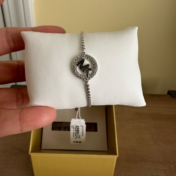 Michael Kors Signature Charm w/Stone Silver Bracelet, NWT - Picture 3 of 9